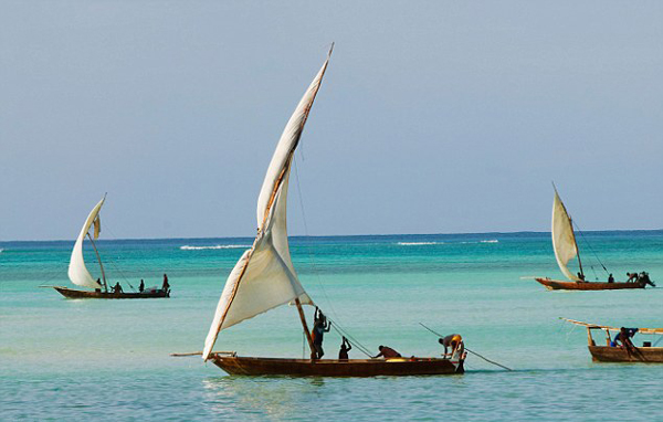 Sail-Dhow-Boat-in-Stone-Town