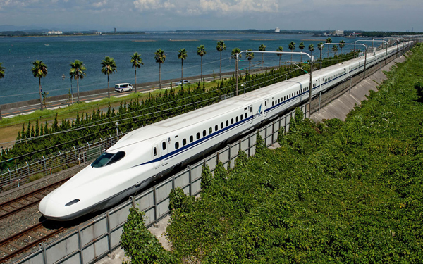 Tokaido-Shinkansen-Bullet-Train